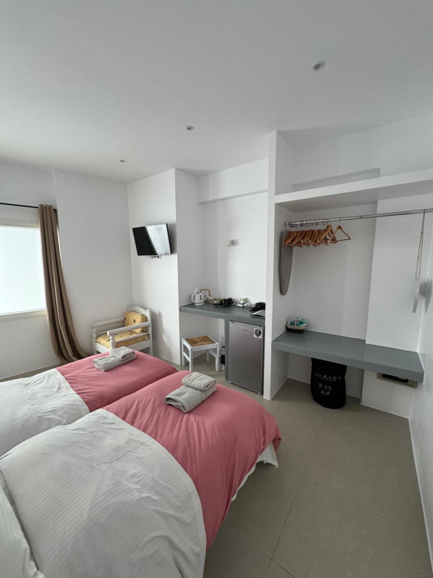 Madaky Hotel เนาซา ภายนอก รูปภาพ